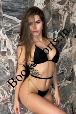 Russian-Escorts-in-Goa-4