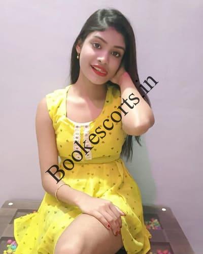 Sofiya a real and genuine call girl in Dabra, Gwalior