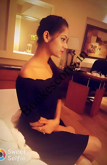 Young Call Girls in Moti Bagh 7065501582 Short Night Service
