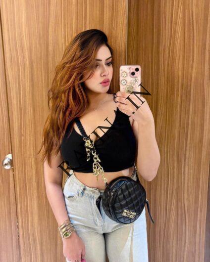 Call Girls in Defence Colony (DELHI) ↹ 9818470885 ↹ Escorts Service