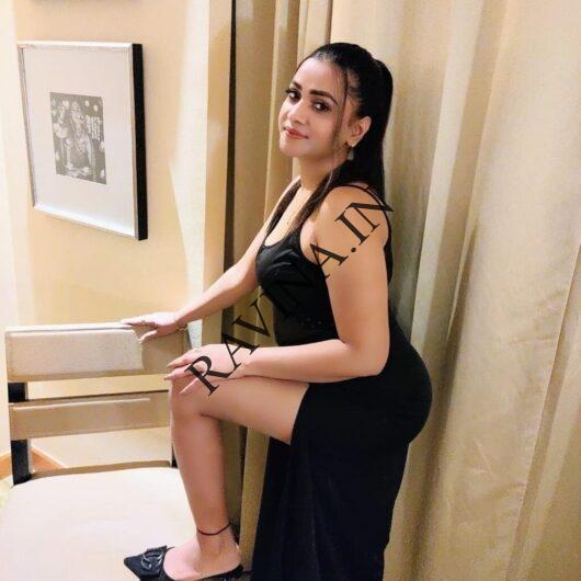 Call Girls In Delhi Preet Vihar > 8860280117 Escorts Service Delhi